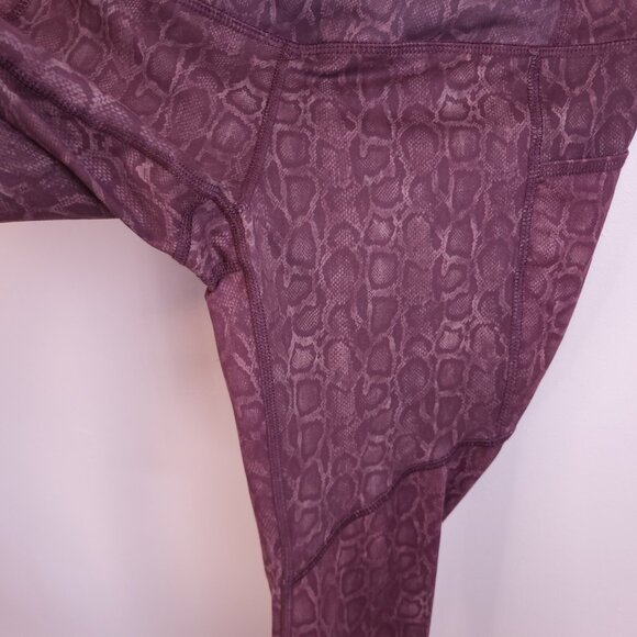 EVOLUTION AND CREATION Womens XL Active Tank Top and Pants Set Purple Snake Skin - Picture 13 of 16